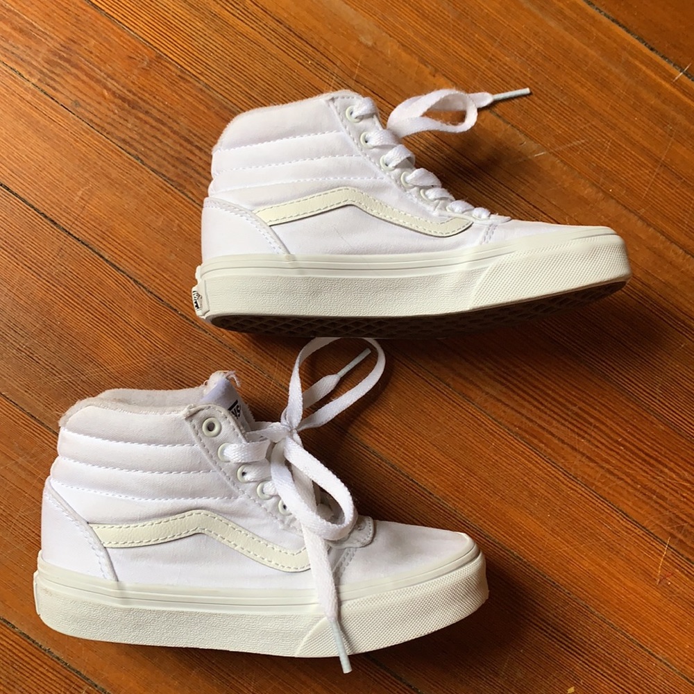 EUC White Hi-Top Lace-up Vans, size 12 Toddler